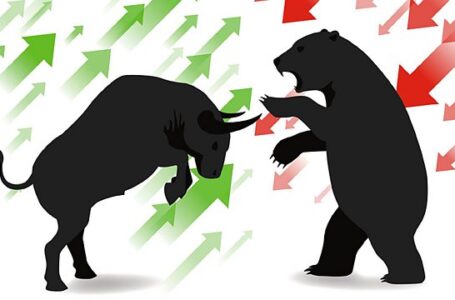 Bears Lose Hold On Market As Bitcoin Breaks $44,000, Crypto Market Tops Up $200 Billion