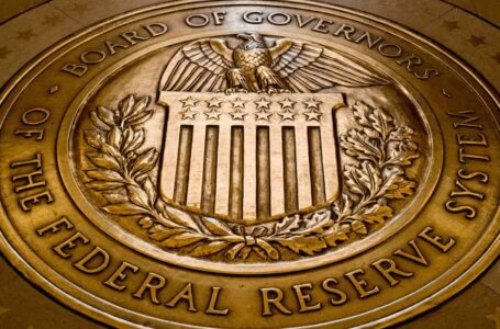 Financial Watchdogs Welcome SEC Investigation into Insider Trading at the Fed