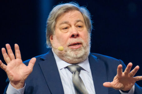 Apple Co-Founder Steve Wozniak Warns Governments Will Never Allow Crypto to Be Out of Their Control