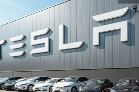 Tesla Informs SEC It May Restart Transacting in Cryptocurrencies