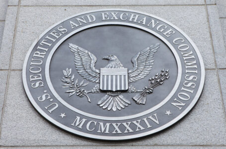 SEC Tweets About Funds Holding Bitcoin Futures — Expectations of Impending Bitcoin ETF Approval Soar