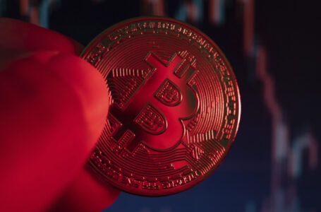 Bitcoin (BTC) Balances on Exchanges Drop to New Historic Lows