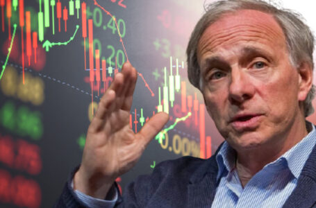 Billionaire Ray Dalio’s Investing Advice: Avoid Cash, Think in Inflation-Adjusted Dollars, Crypto Helps Diversify