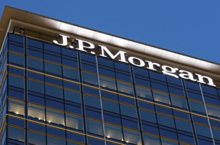 JPMorgan’s Exec Says Crypto Is in Napster Age