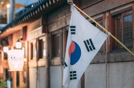South Korean Presidential Candidate to Raise Funds Through NFTs: Report