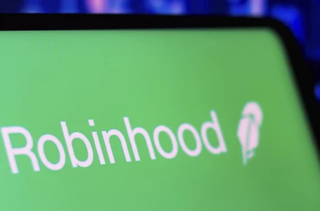 Shiba Inu (SHIB) Finally Listed by Robinhood Together with Other Altcoins