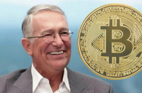Mexico’s Third Richest Billionaire Warns of Severe Dollar Inflation — Says Buy Bitcoin to ‘Save Your Skin’