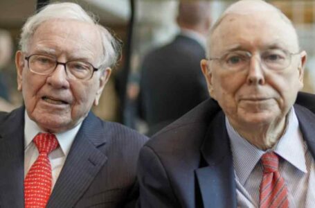 Warren Buffett Won’t Pay $25 for All Bitcoin in the World — Charlie Munger Calls BTC ‘Stupid and Evil’