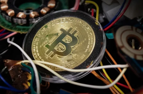 Bitcoin Miners Dump 18,251 BTC Within 10 Days: Details