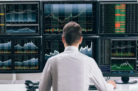 The Crypto Market Needs One More Big Flush – Says Ex-Ark Invest Crypto Lead!