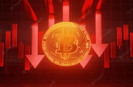 Bitcoin (BTC) Price On Cusp of 40% Crash – Predicts Bloomberg Analyst