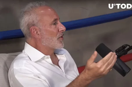 Bitcoin Price to Plunge Back Below $4,000, Peter Schiff Predicts